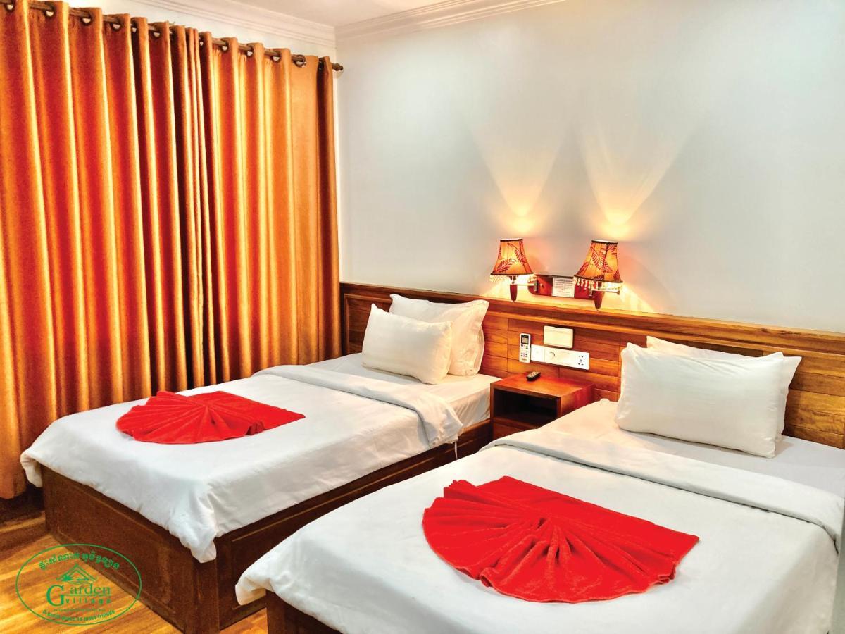 Garden Village Guesthouse & Pool Bar Siem Reap Exterior photo